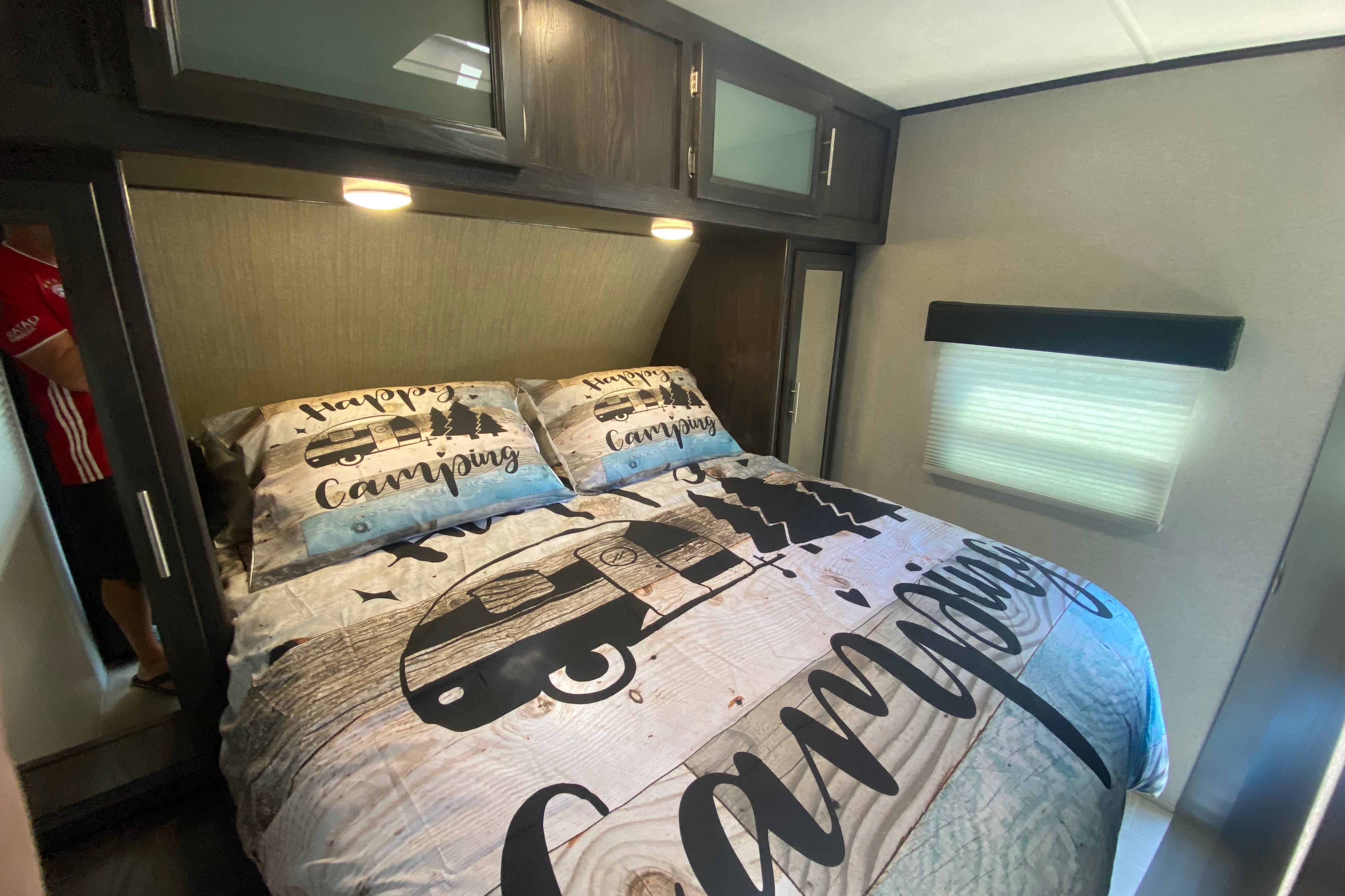 Dave & Hilary’s Dutchman Kodiak Ultralight  Travel Trailer