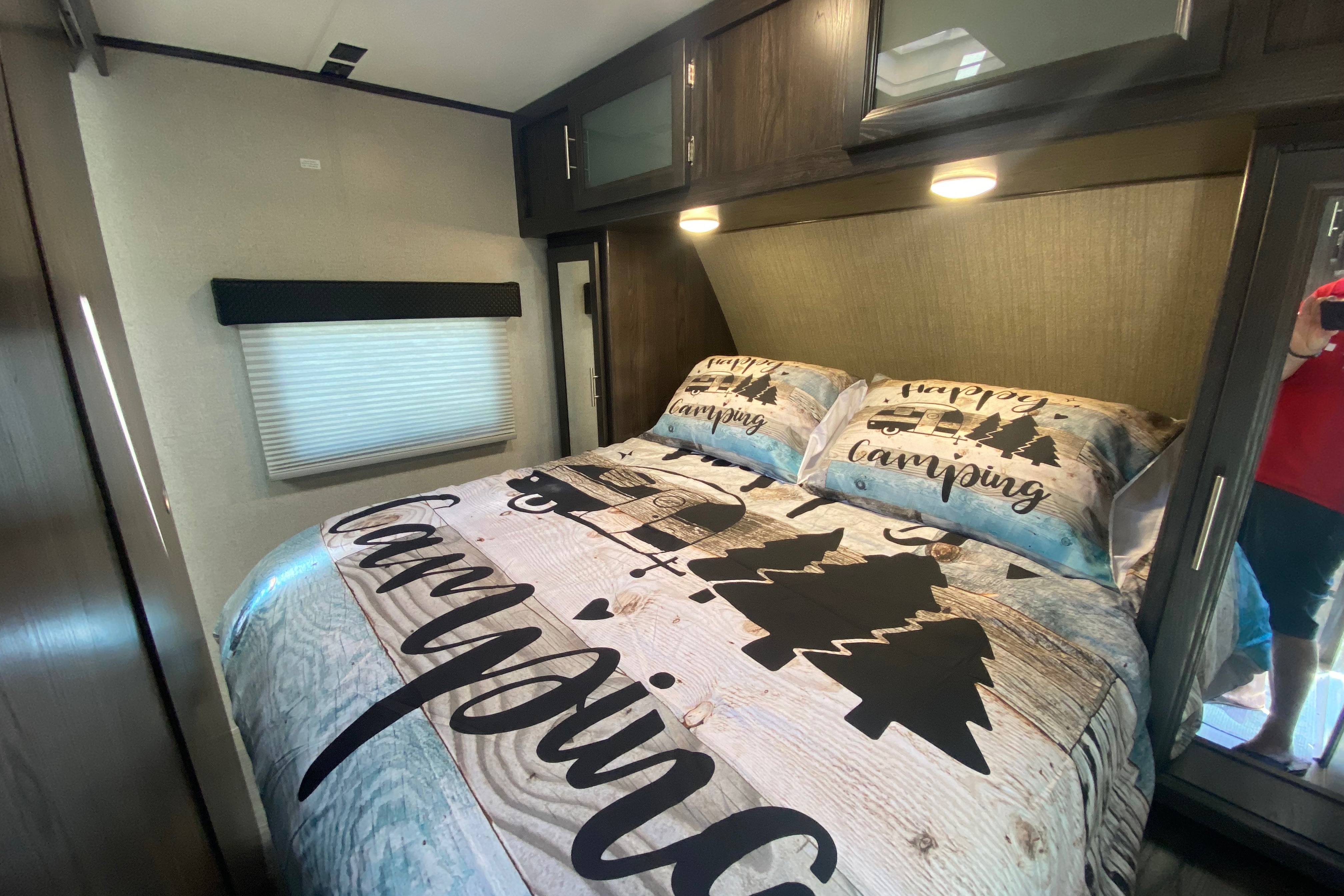 Dave & Hilary’s Dutchman Kodiak Ultralight  Travel Trailer