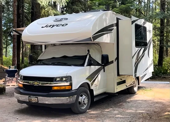 Go Vancouver-Jayco Redhwrk Class C