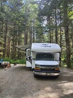 Go Vancouver-Jayco Redhwrk Class C