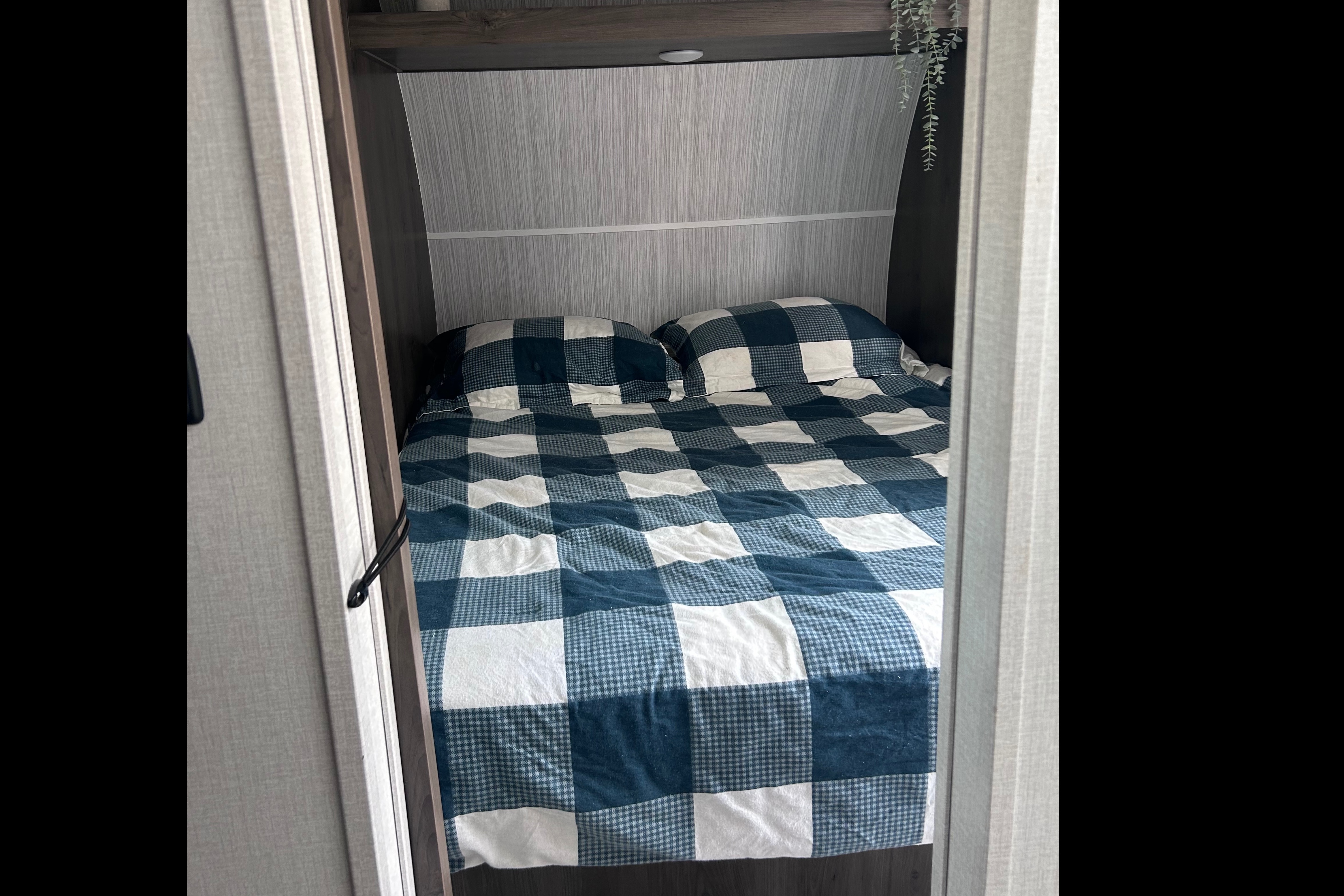 K&K’s Komfy Kamper