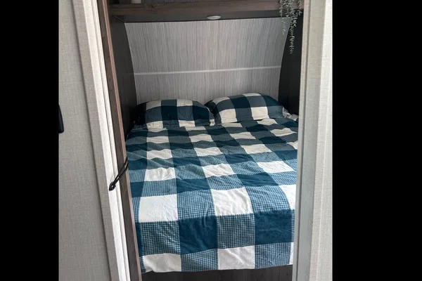 K&K’s Komfy Kamper