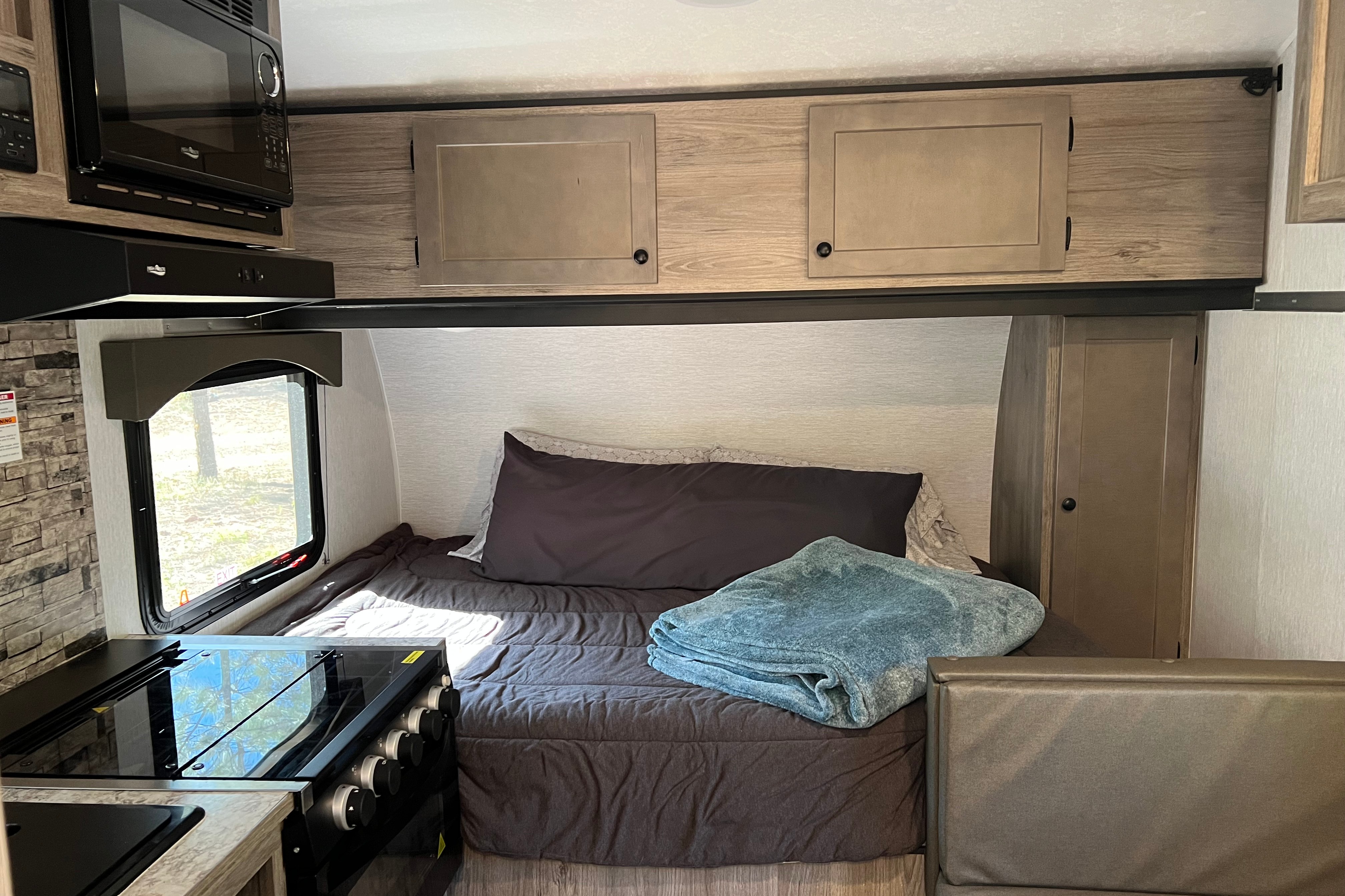 2024 Sunset Park RV Sun Lite Sport 16BH  Travel Trailer