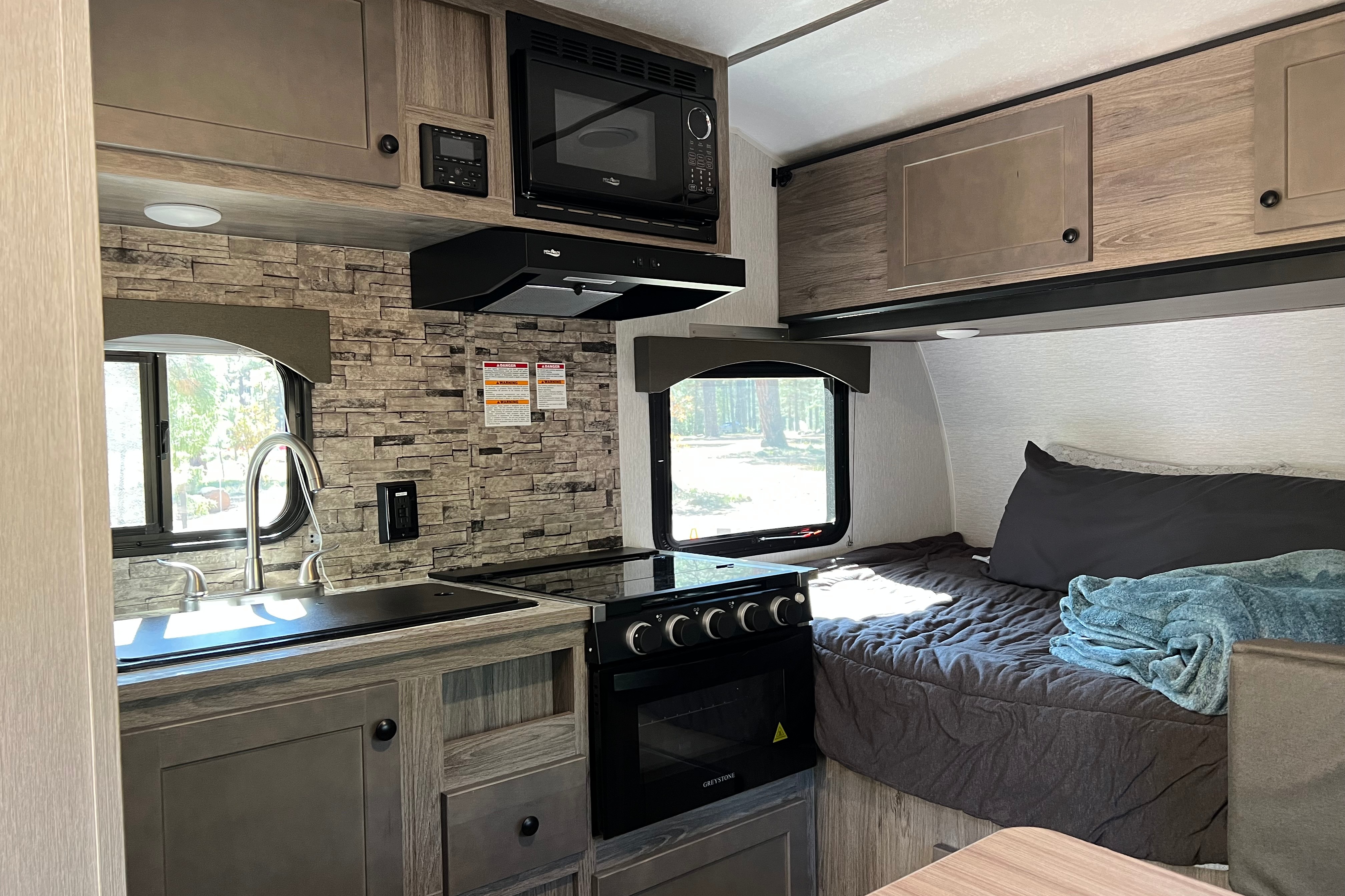 2024 Sunset Park RV Sun Lite Sport 16BH  Travel Trailer