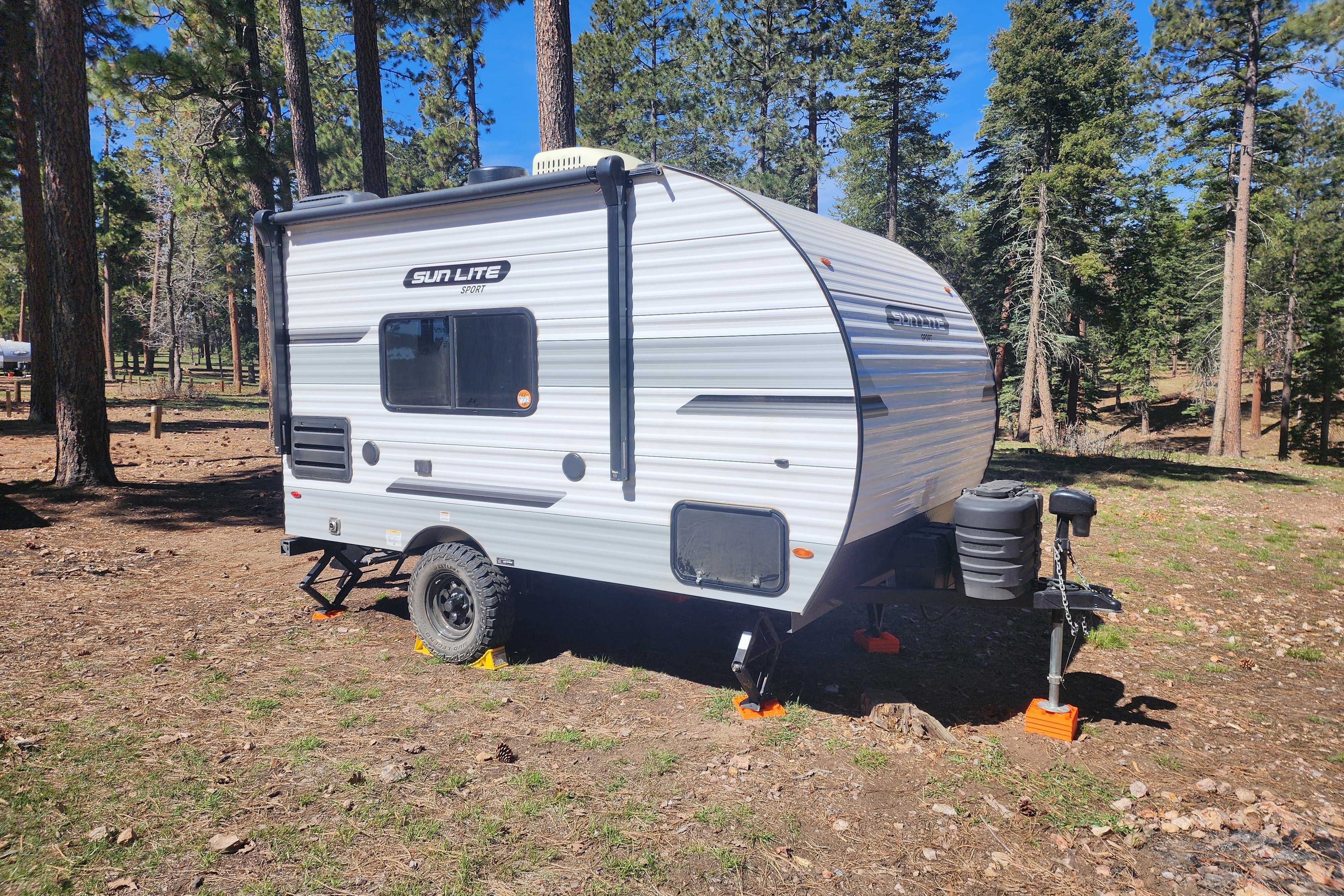 2024 Sunset Park RV Sun Lite Sport 16BH  Travel Trailer