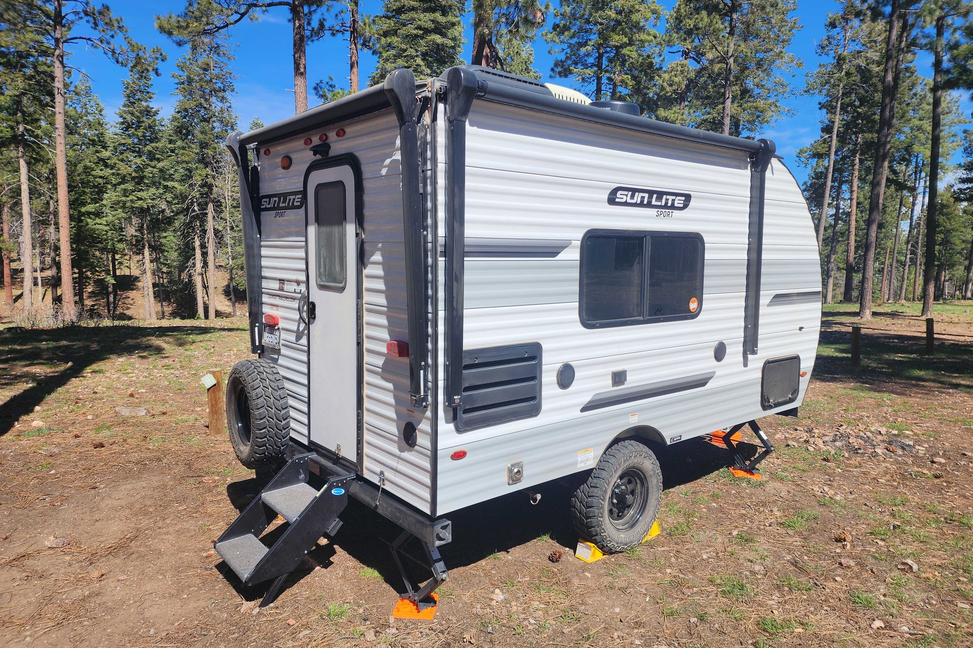 2024 Sunset Park RV Sun Lite Sport 16BH  Travel Trailer