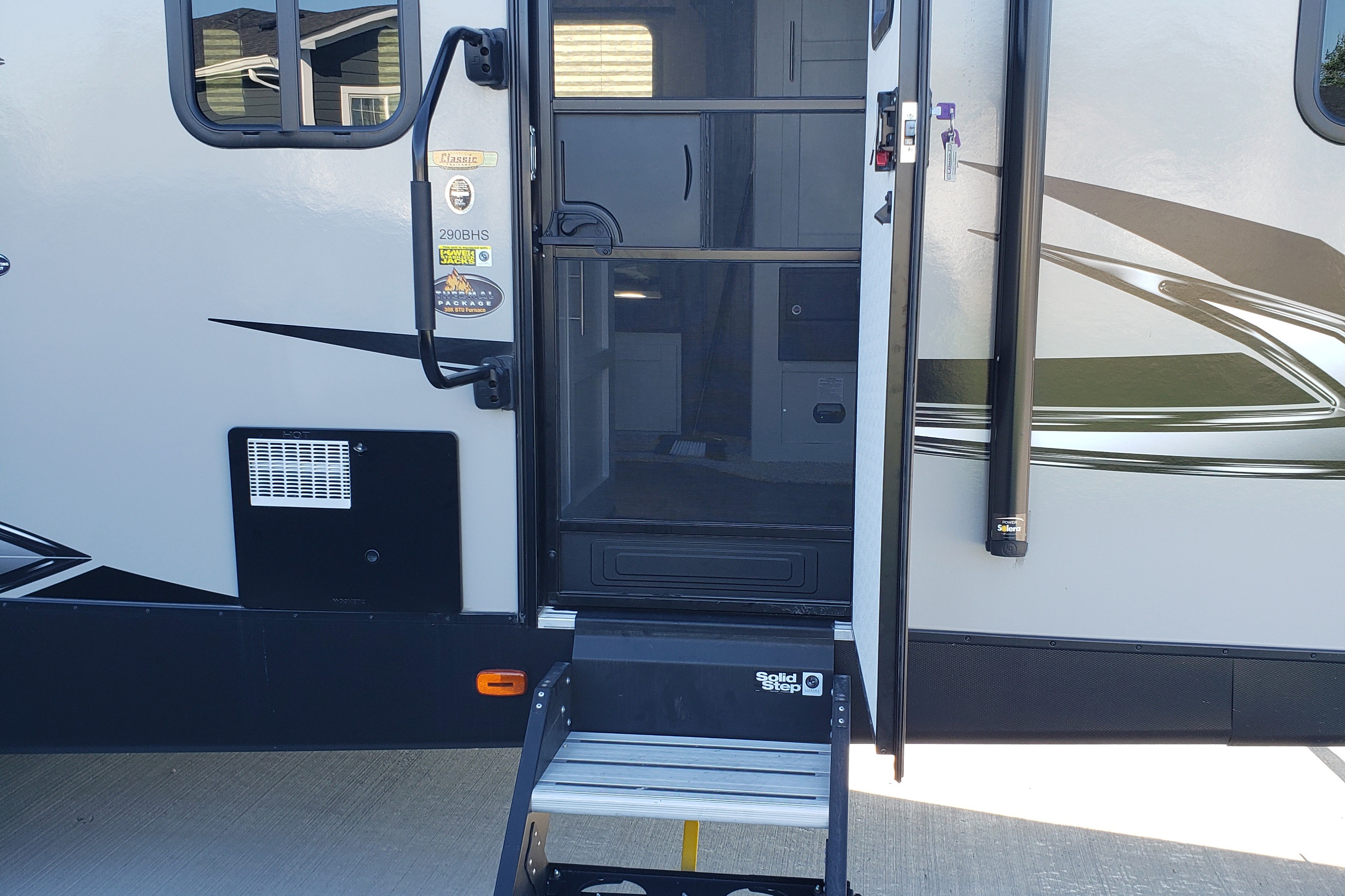 Doug's Keystone Bullet 290BHS Travel TrailerTrailer
