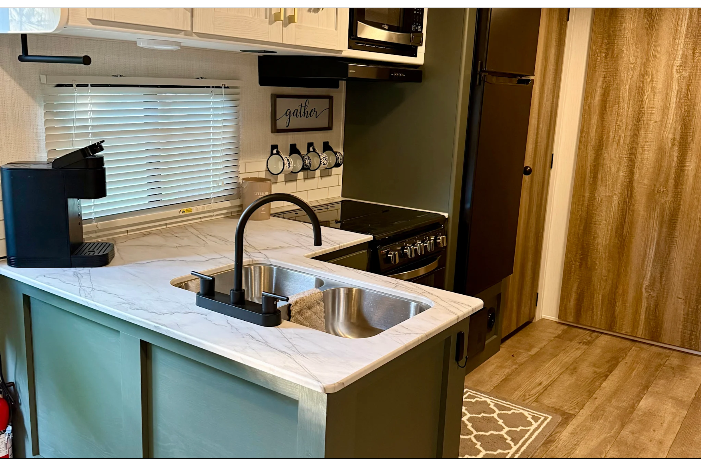Glamping & Grace - Your HGTV Inspired "Roamstead"