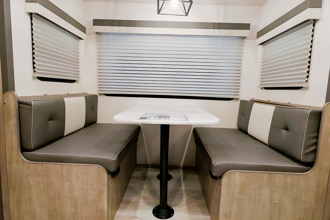 Fam-Damily Ready!  Forest River Surveyor Legend Travel Trailer