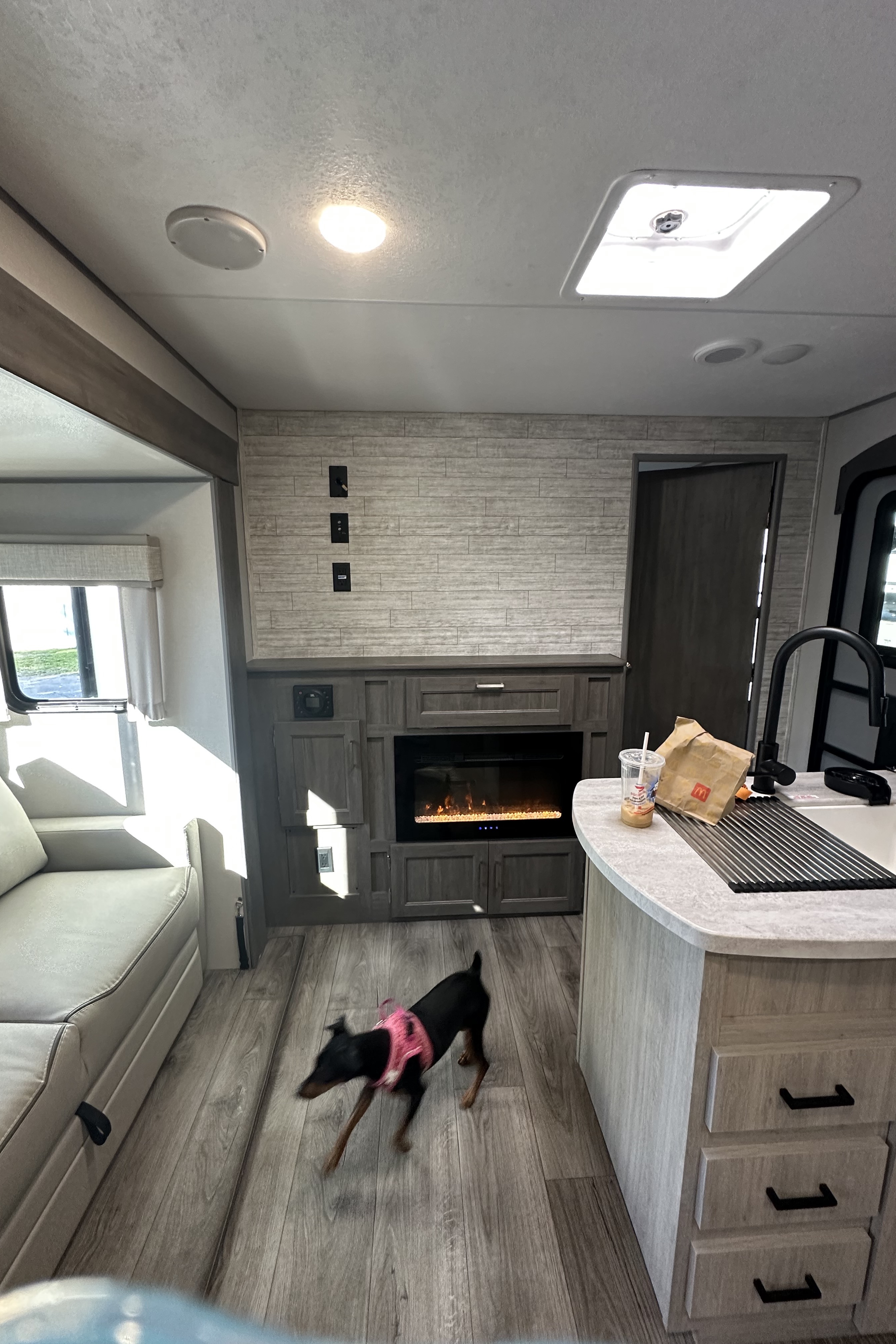 Chamberland's Super Cozy Camper