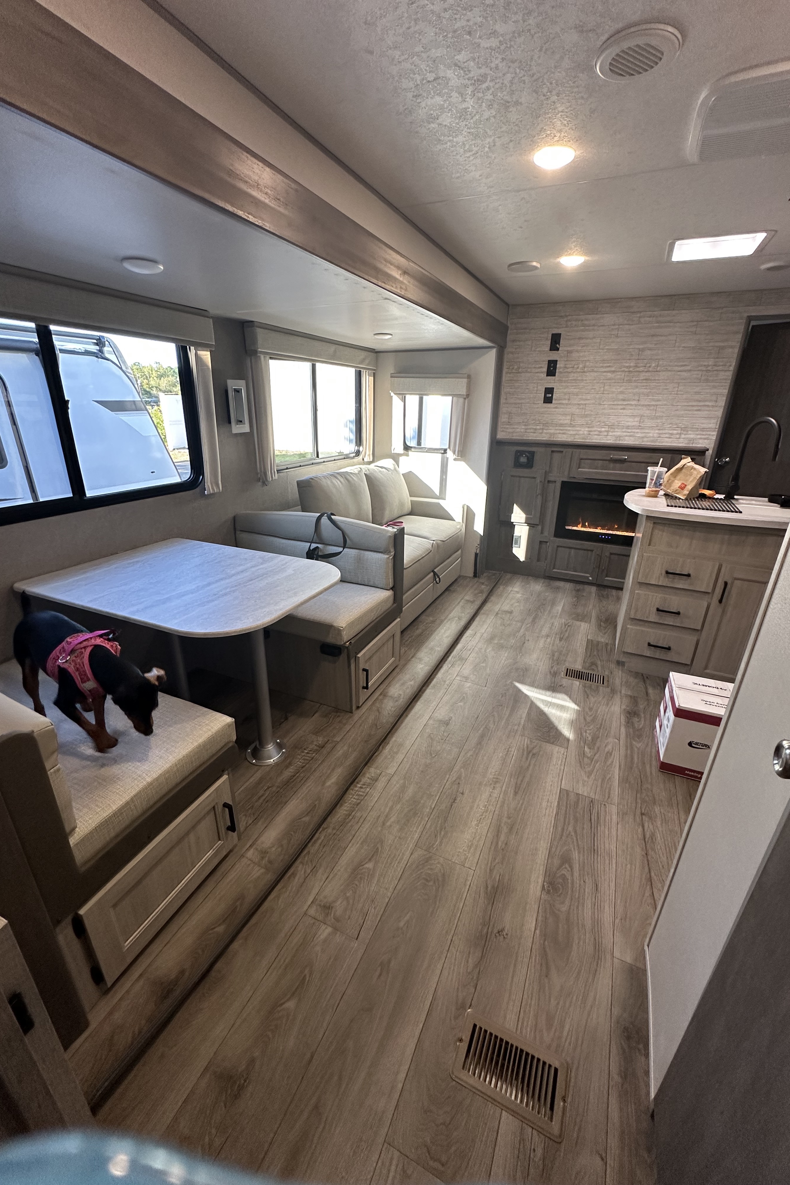 Chamberland's Super Cozy Camper