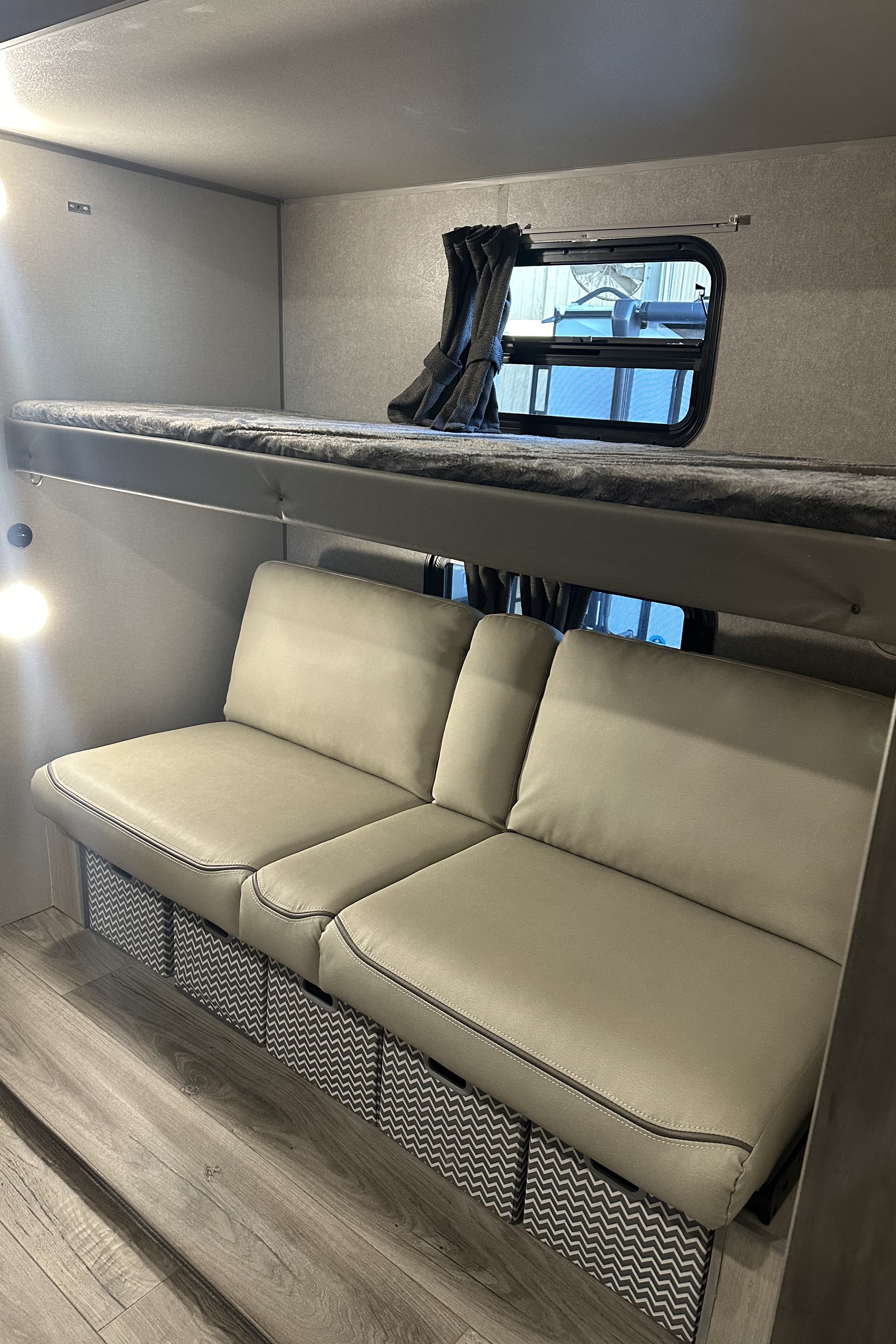 Chamberland's Super Cozy Camper