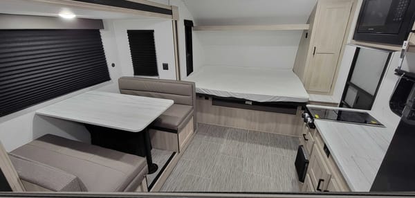 Stephen's 2024 East to West Silver Lake LE Travel Trailer