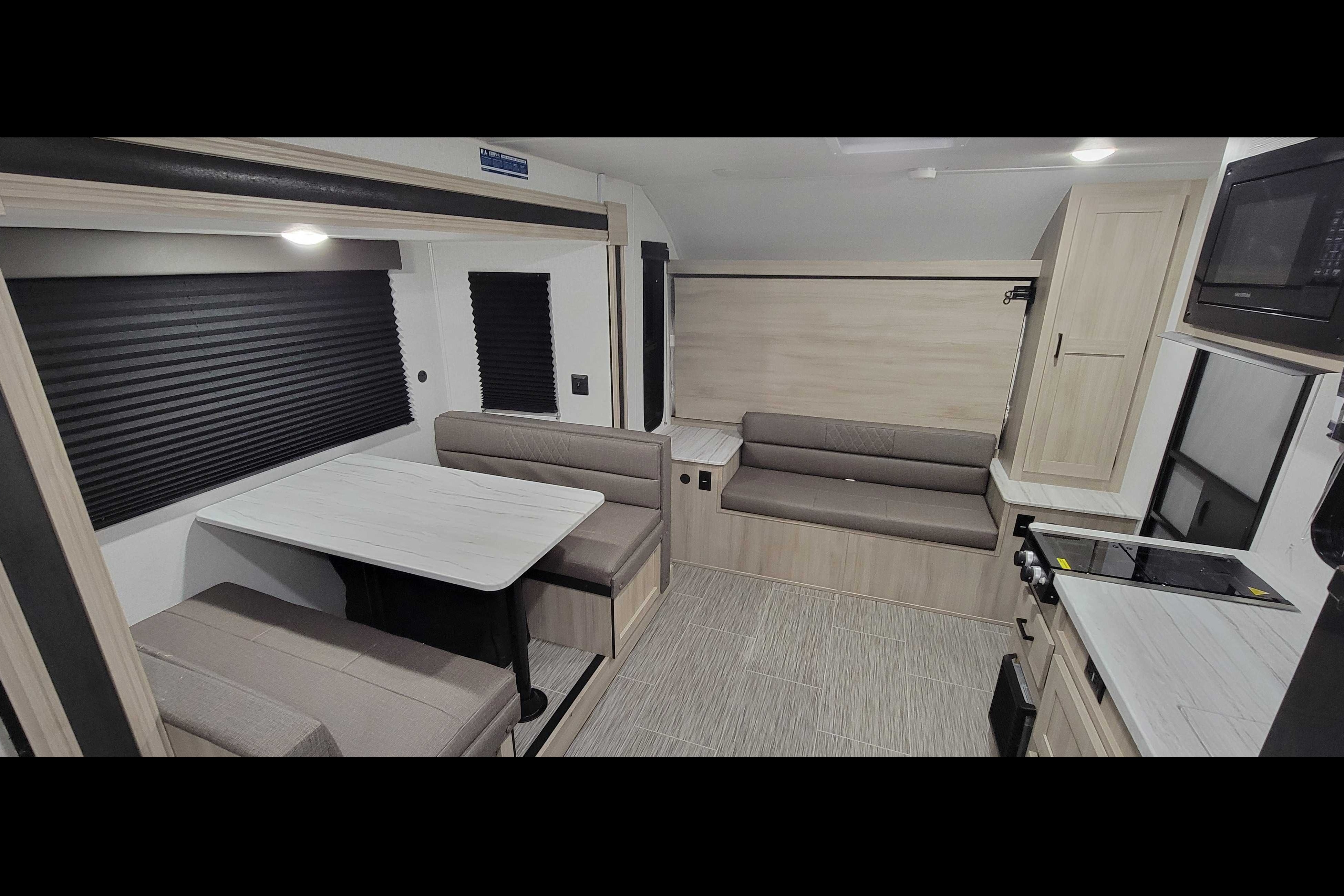 Stephen's 2024 East to West Silver Lake LE Travel Trailer
