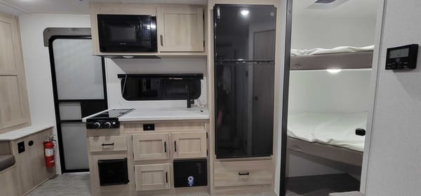 Stephen's 2024 East to West Silver Lake LE Travel Trailer