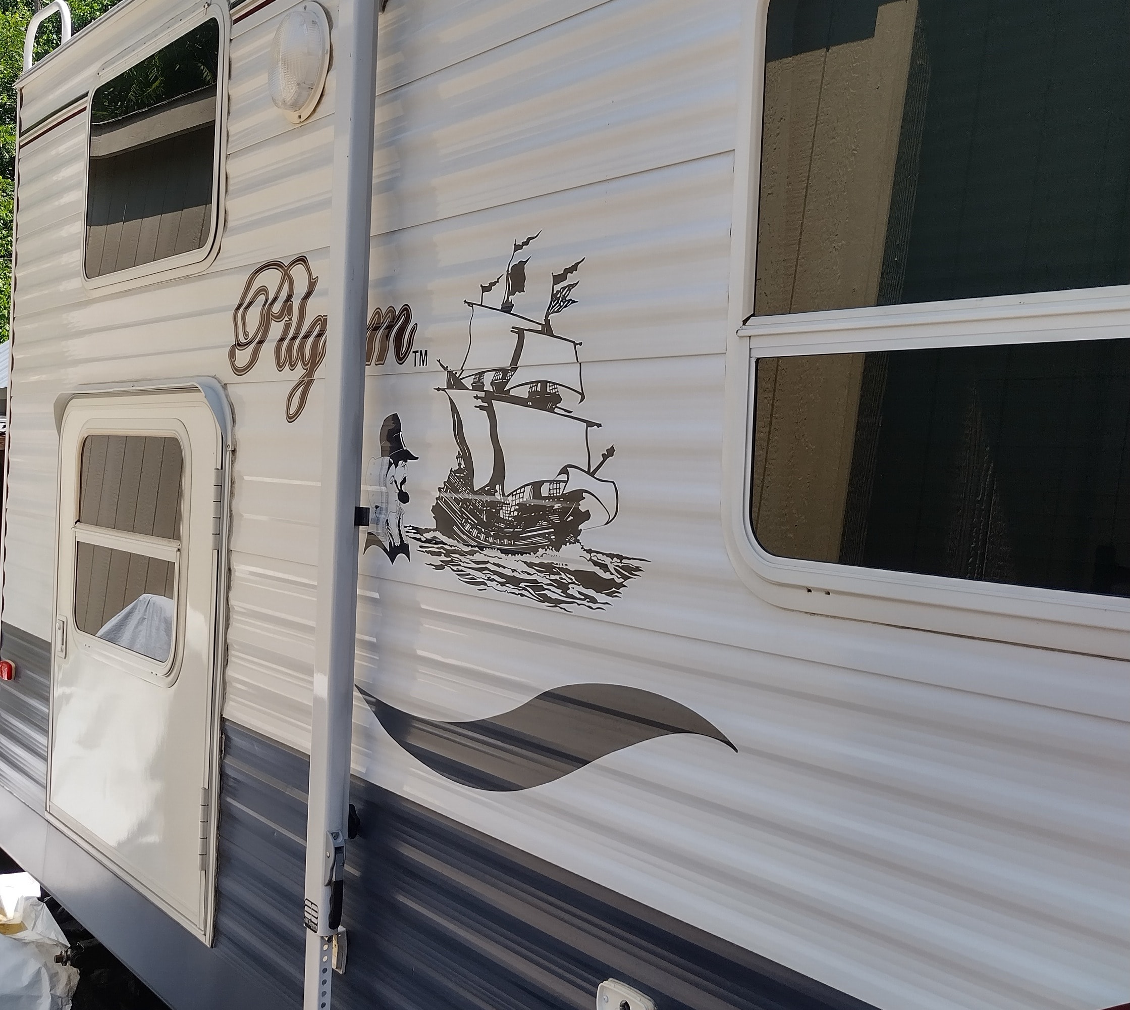 Pilgrim International 283RB Travel Trailer