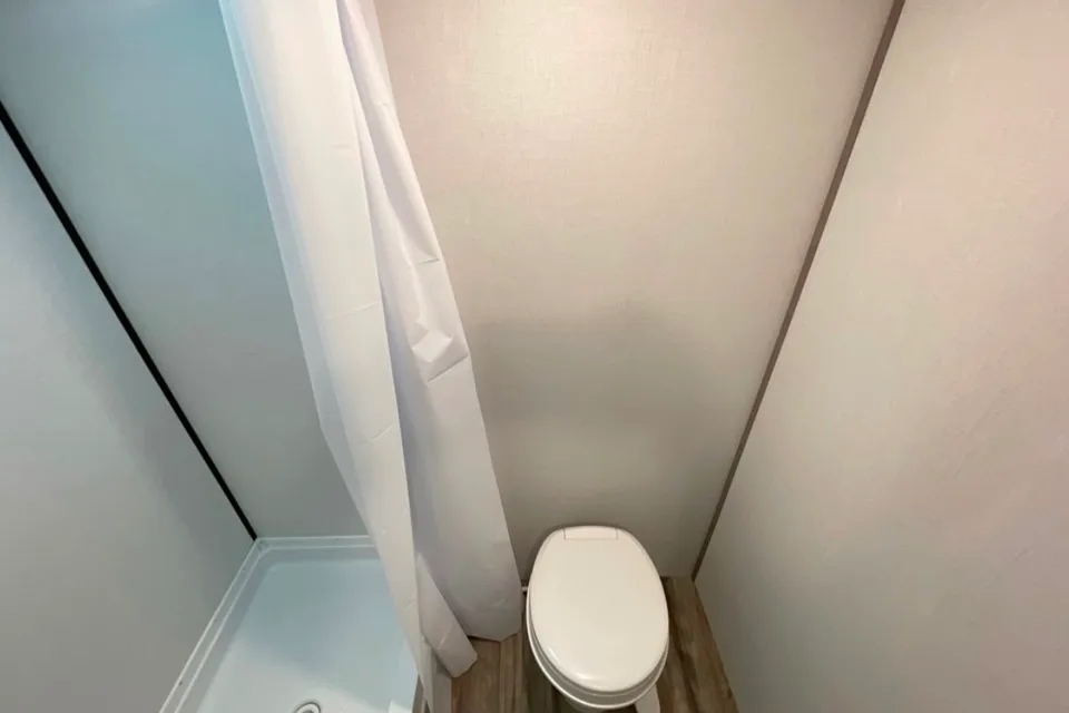 Krystal's Coleman 17B Travel Trailer