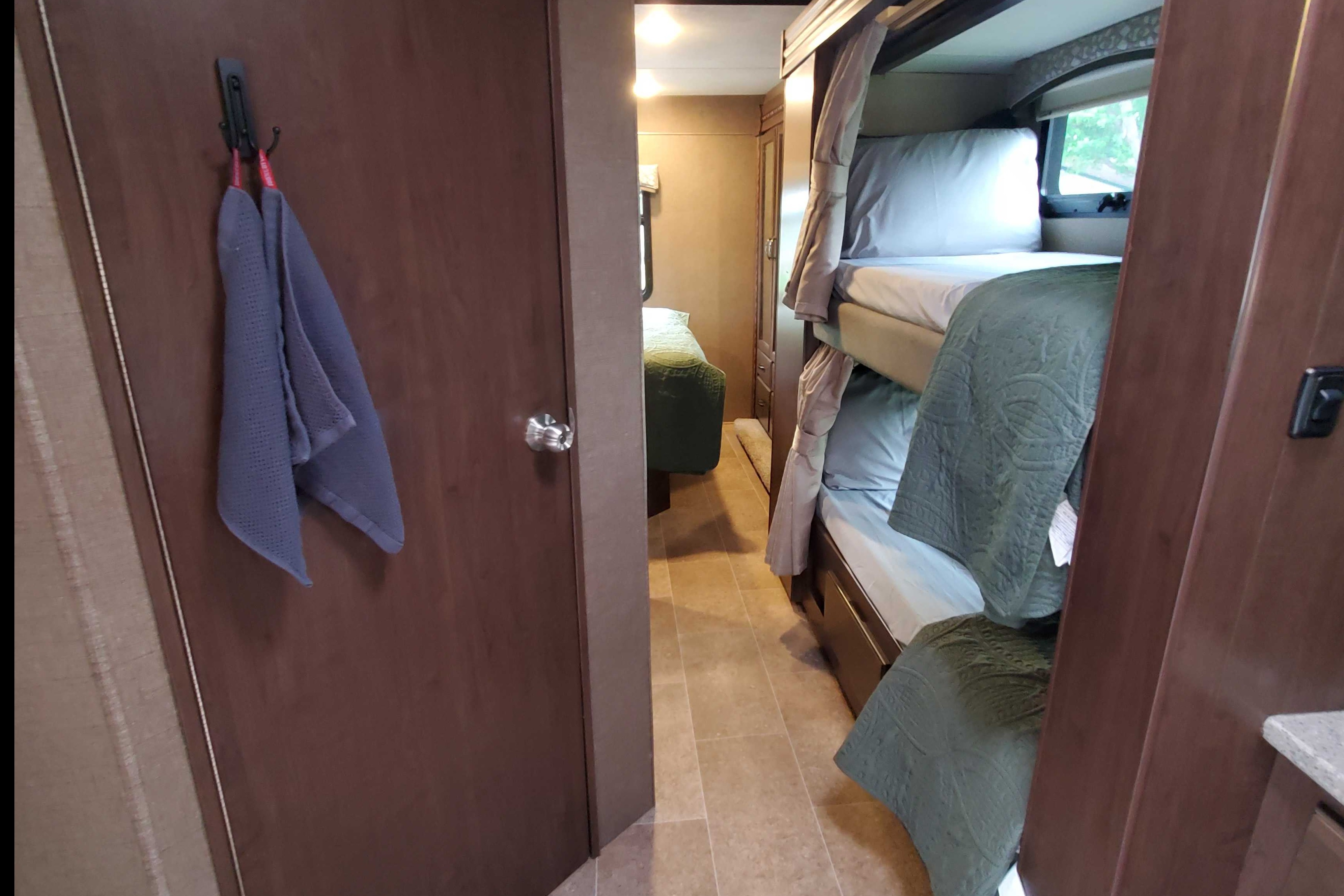 The Adventure Lurking in Lightening...Thor Chateau Motorcoach 