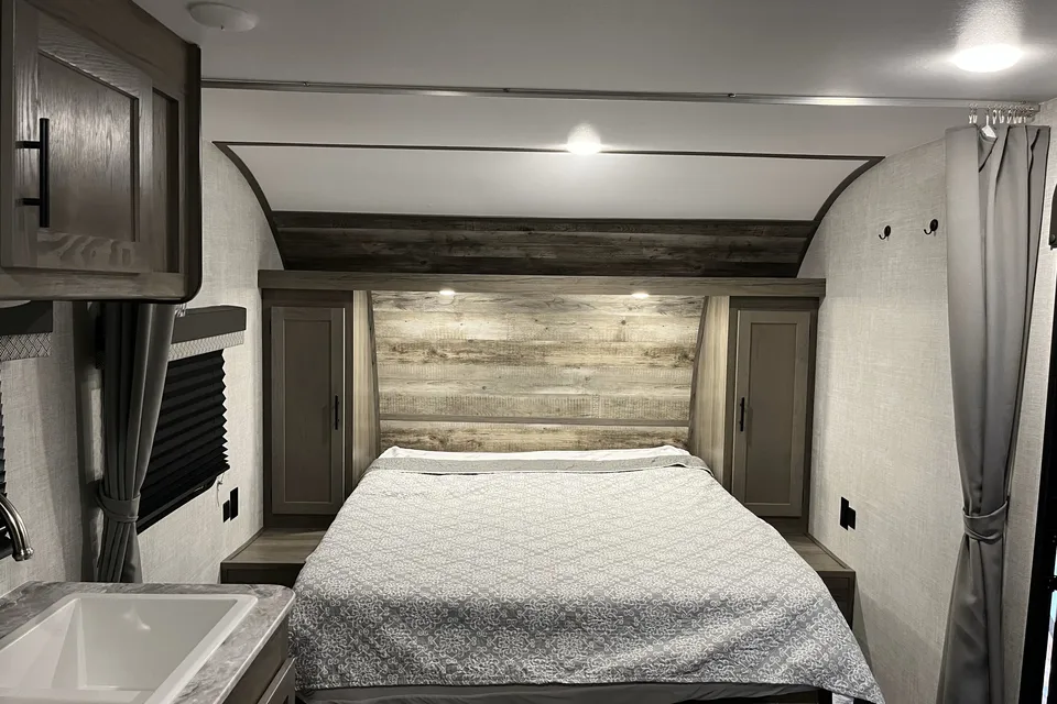 Memories in Bloom - Gulf Stream Conquest M-248BH Travel Trailer