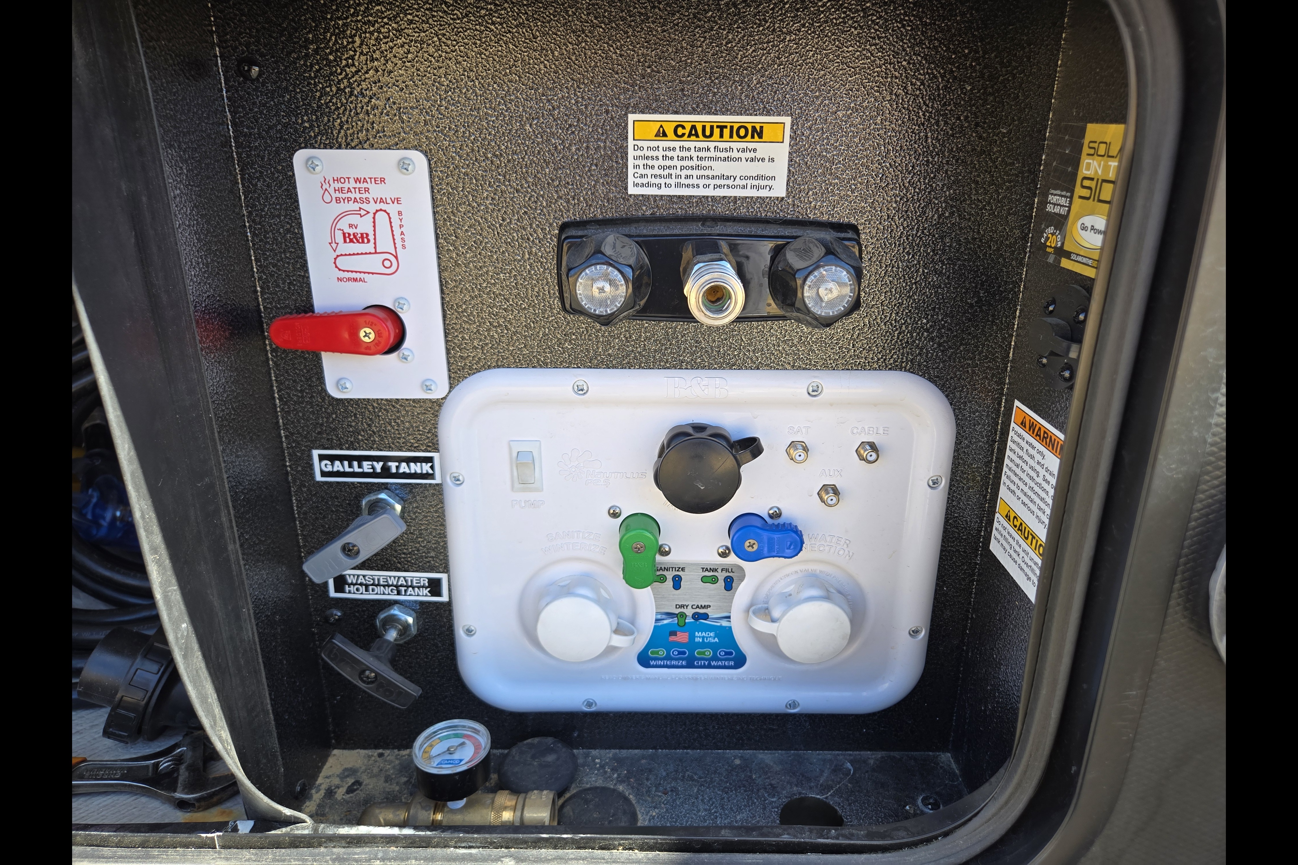 2024 Ember Overland Off Grid Trailer