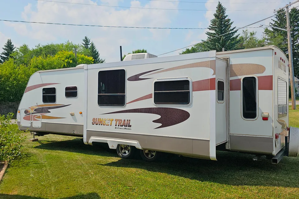 Dustin's Crossroads Sunset Trail Travel Trailer