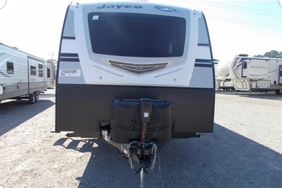 All you need to do is show up! FULLY STOCKED, FAMILY FRIENDLY like new 31’ with 2 slides Jayco WhiteHawk trailer!