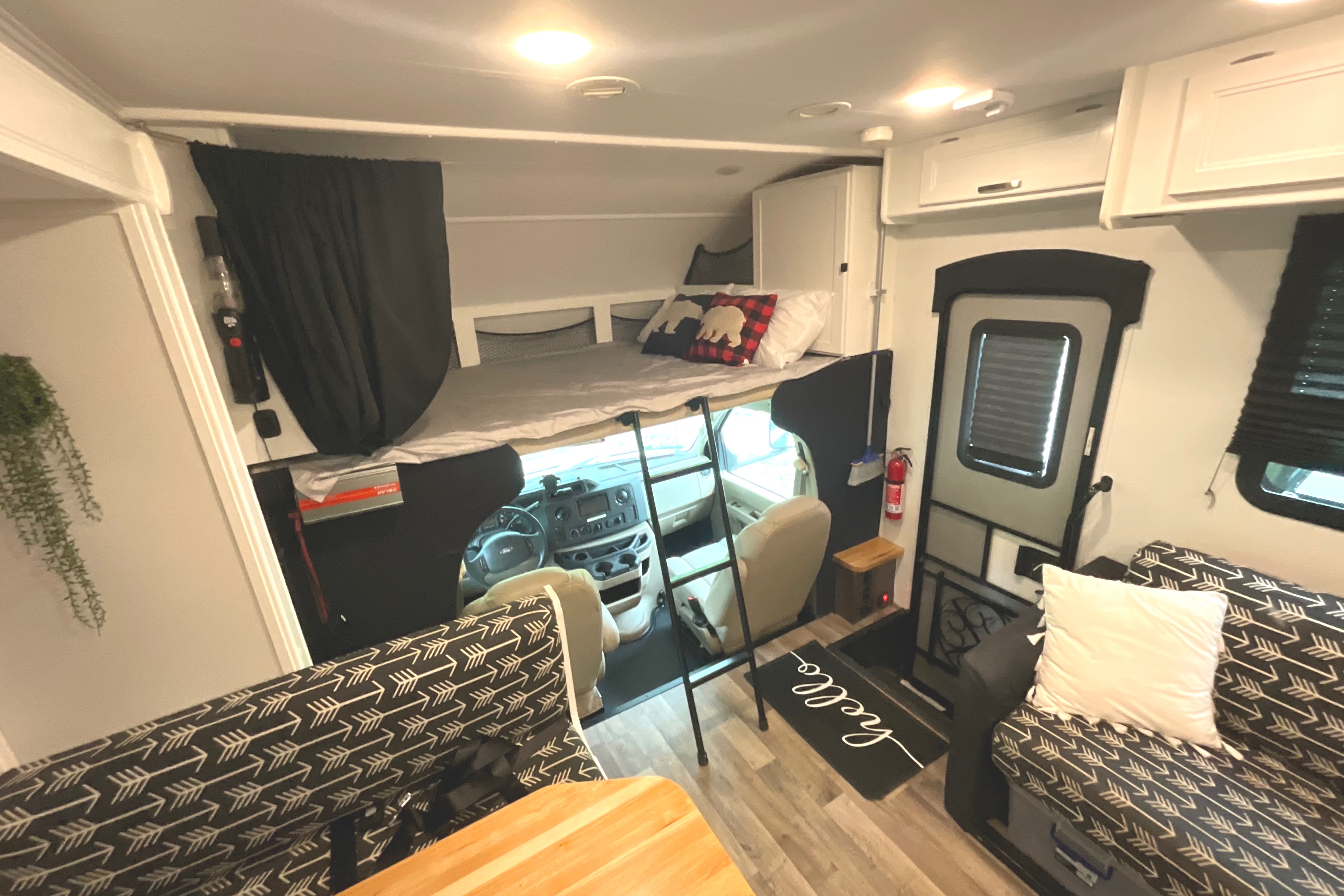 Nat's Jayco Red Hawk Class C