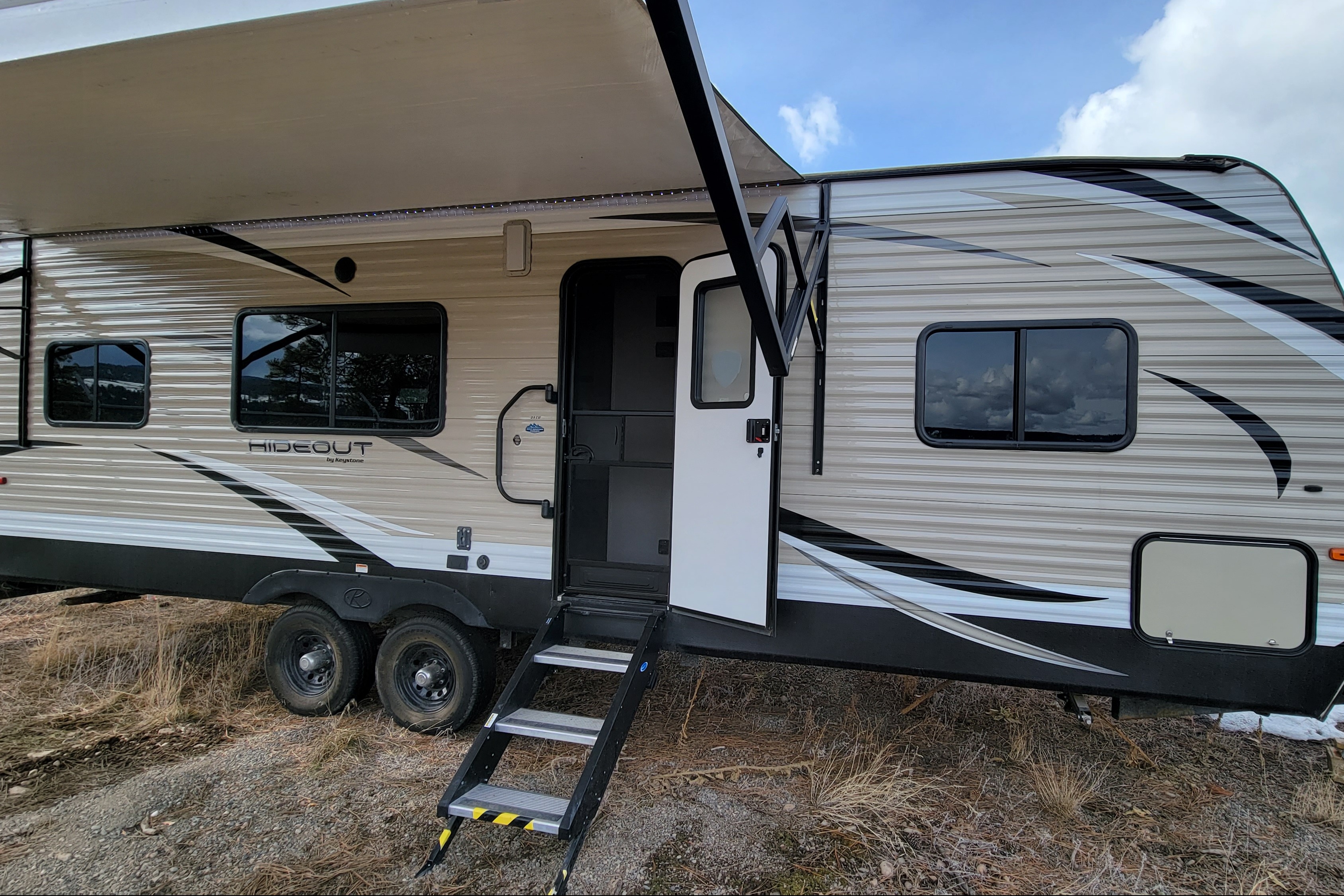 Keystone Hideout 25 Toy Hauler