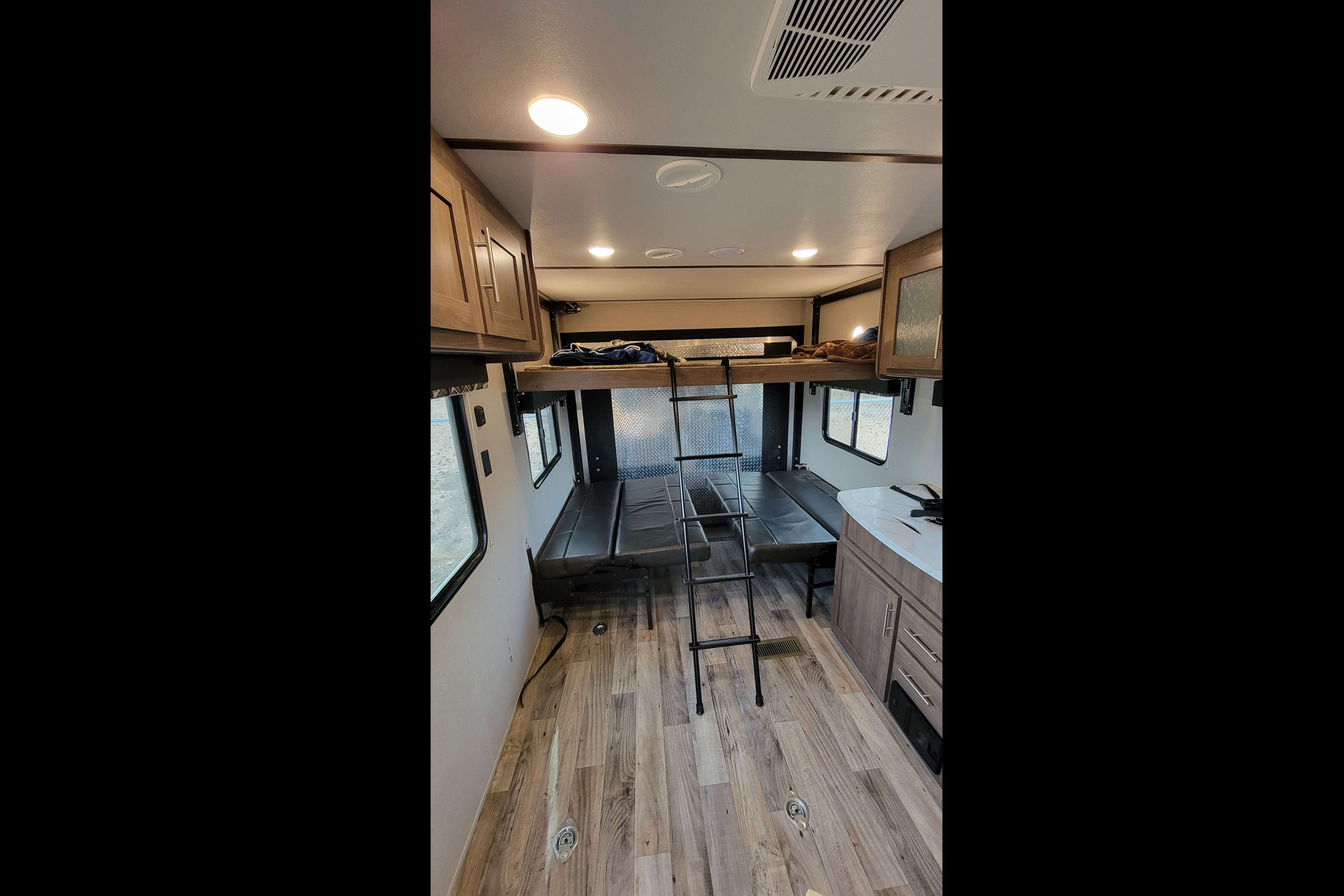 Keystone Hideout 25 Toy Hauler