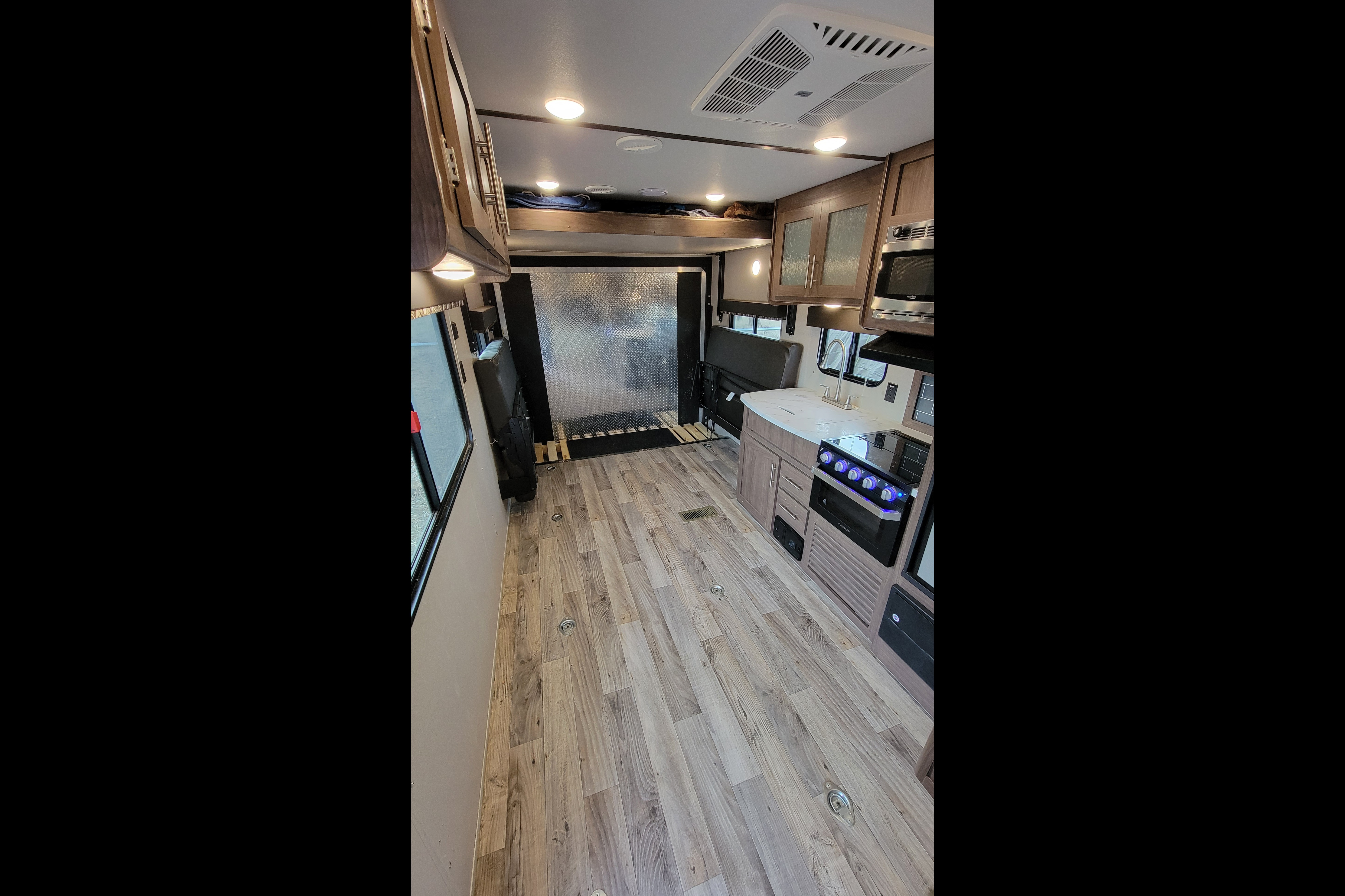 Keystone Hideout 25 Toy Hauler