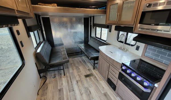 Keystone Hideout 25 Toy Hauler