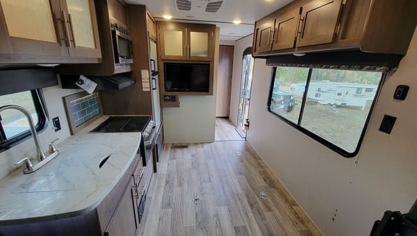 Keystone Hideout 25 Toy Hauler