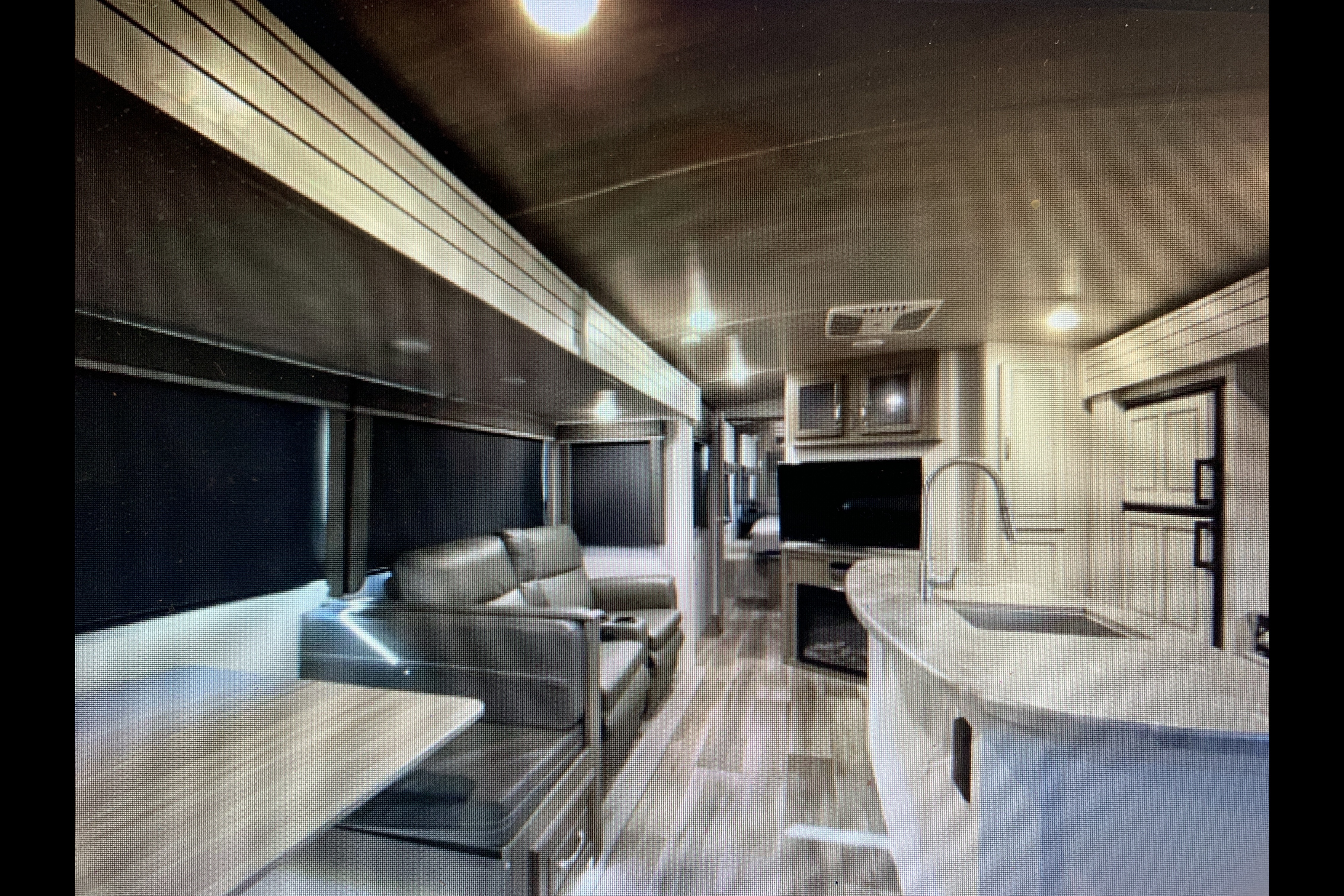 THE MARIMIKE Deluxe Bunkhouse