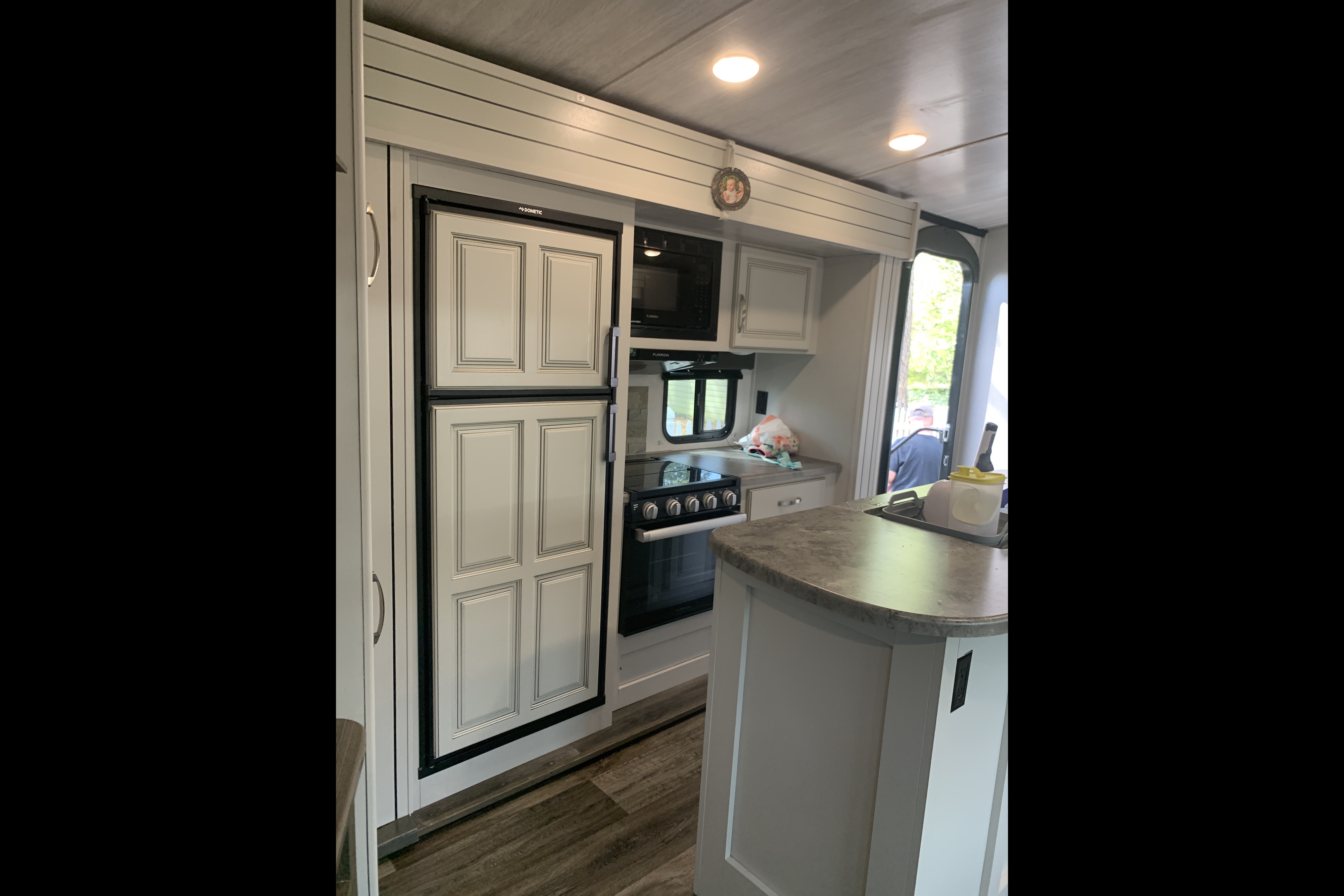 THE MARIMIKE Deluxe Bunkhouse