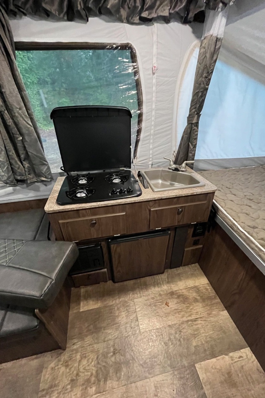 Forest River Rockwood freedom pop up camper