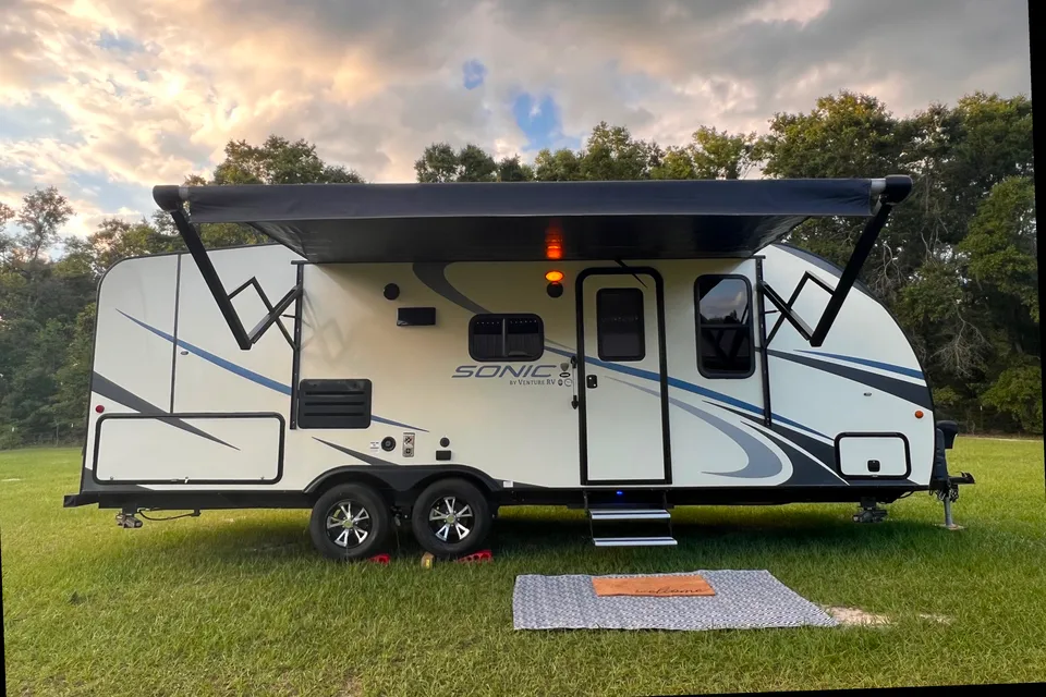 SONIC by Venture RV - Delivery Only