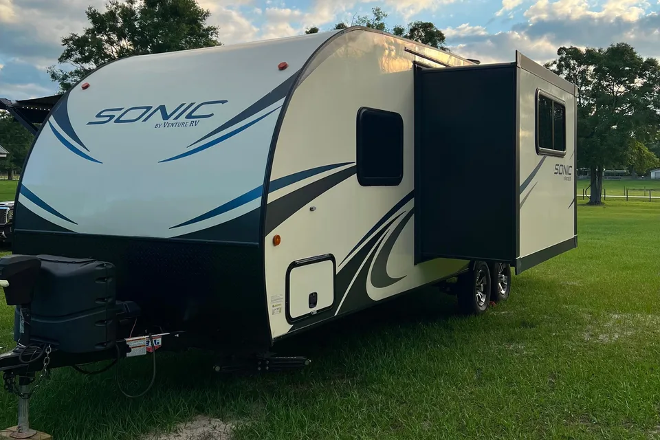 SONIC by Venture RV - Delivery Only