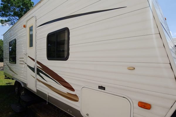 Coachmen Catalina Travel Trailer