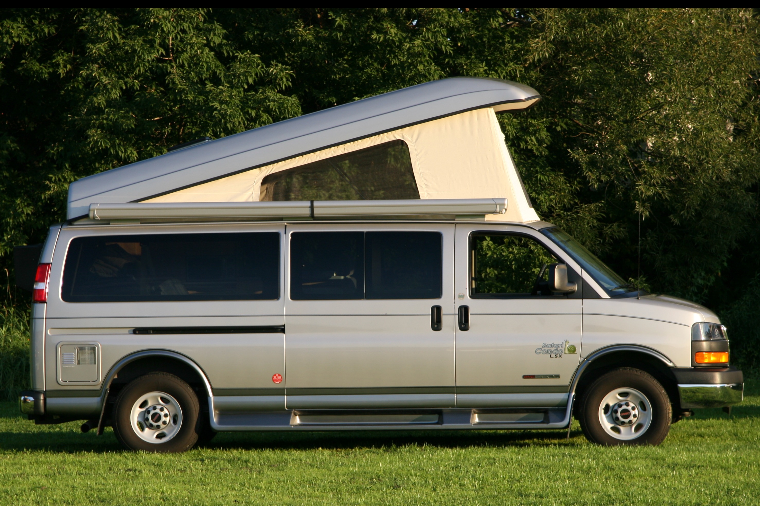 GMC SAVANA LSX SAFARI CONDO