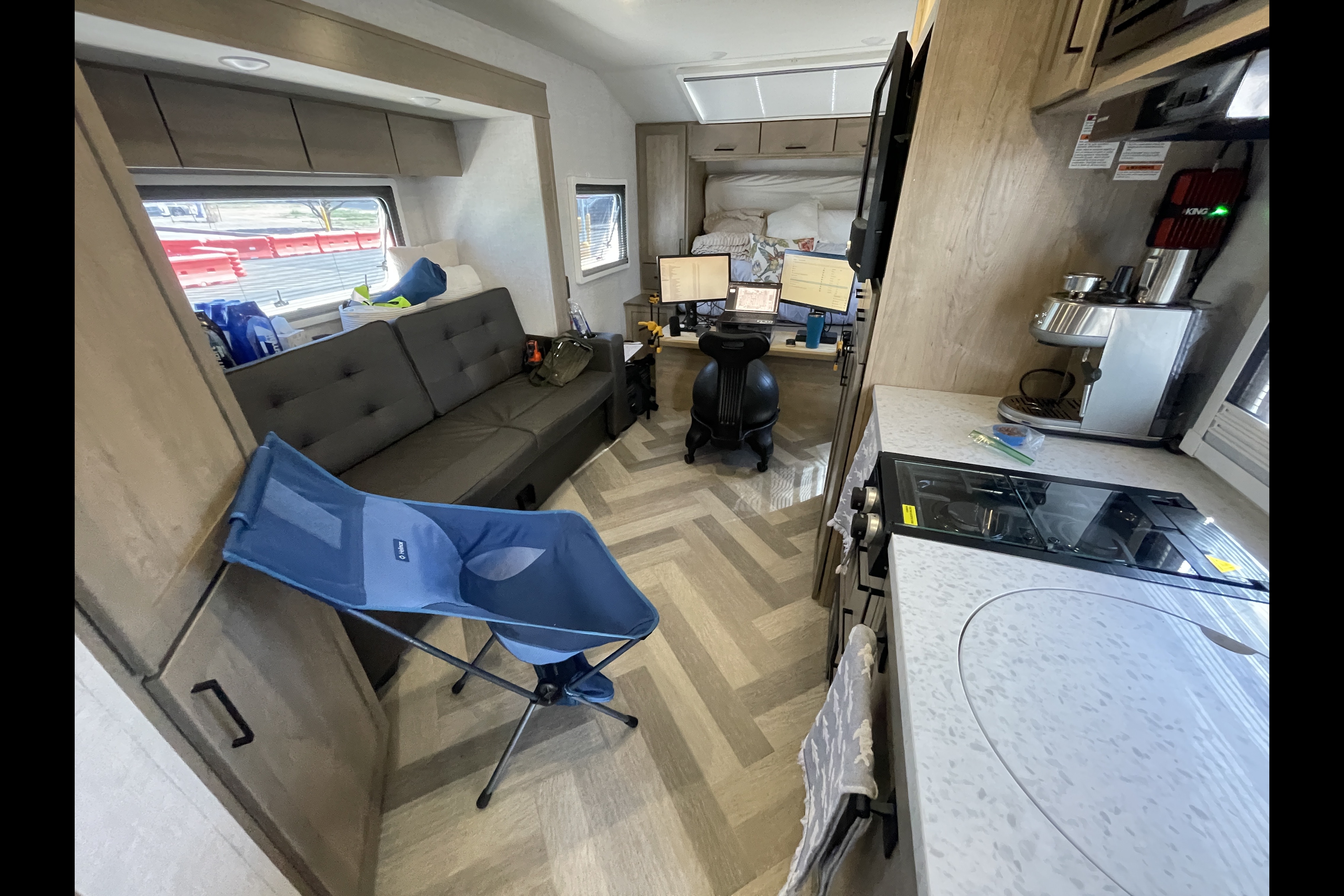 EMBER  201 fbq solarmax Travel Trailer