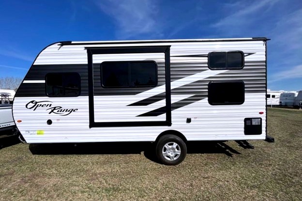 DISCOUNTED PRICE  ***SUV TOWABLE***  Open Range 180 BHS