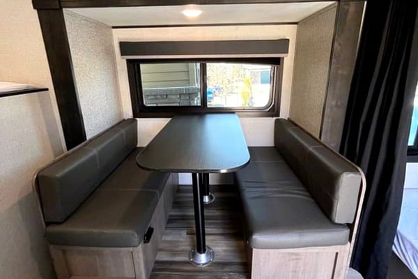 DISCOUNTED PRICE ***SUV TOWABLE*** Open Range 180 BHS