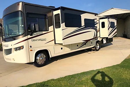 [24] Stress Free RVs - 2017 XL - Class A - Georgetown - Bunkhouse