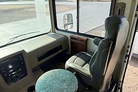 [24] Stress Free RVs - 2017 XL - Class A - Georgetown - Bunkhouse