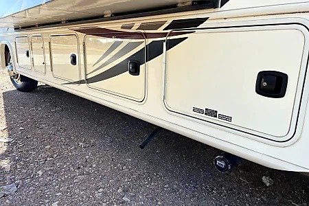 [24] Stress Free RVs - 2017 XL - Class A - Georgetown - Bunkhouse