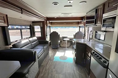 [24] Stress Free RVs - 2017 XL - Class A - Georgetown - Bunkhouse