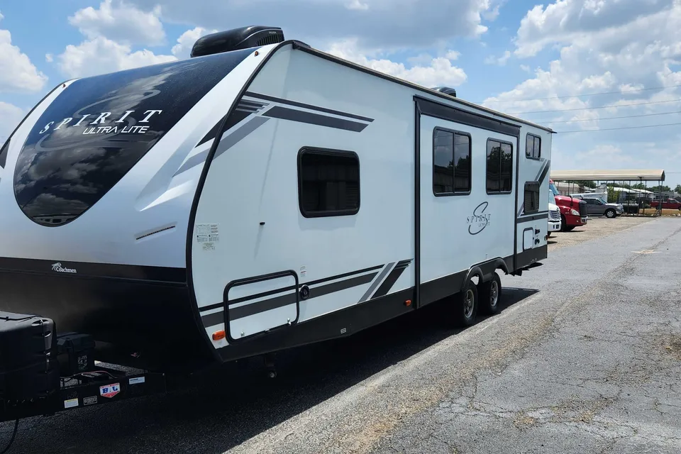 Davis Coachmen Travel Trailer