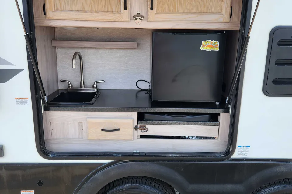 Davis Coachmen Travel Trailer