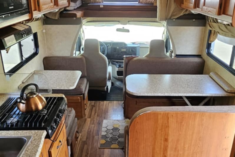 Daniel and Nury's Coachmen Ford Class C
