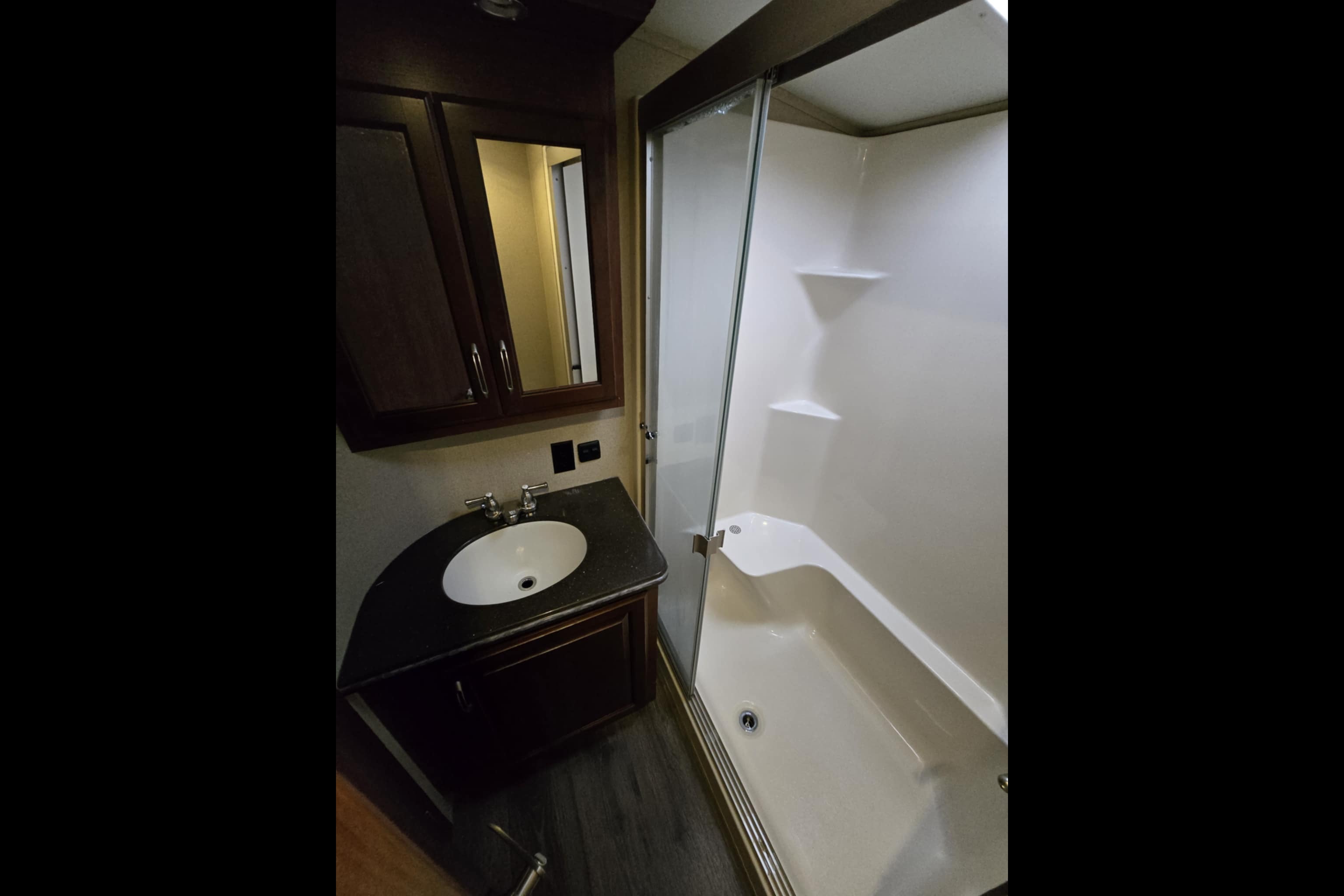 Dustin's Evergreen Tesla Fifth Wheel